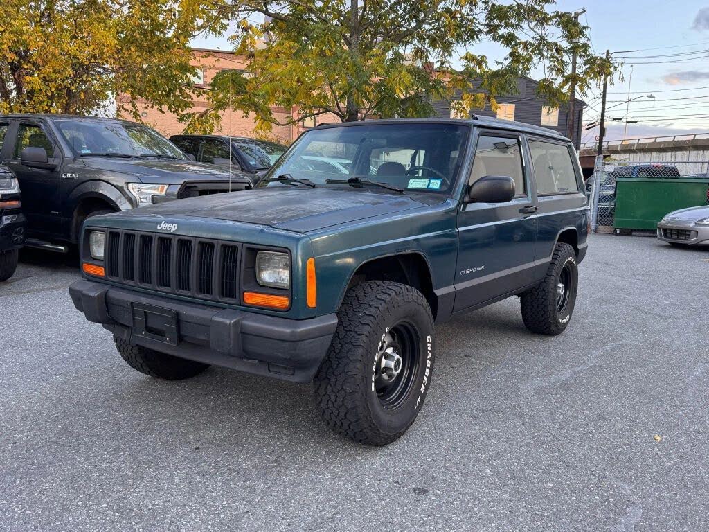 1997 Jeep Cherokee SE 2-Door 4WD