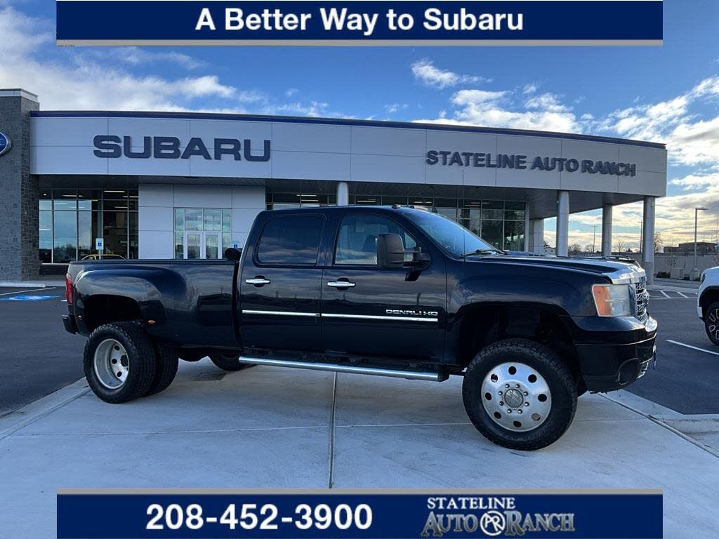 2011 GMC Sierra 3500HD Denali Crew Cab LB DRW 4WD