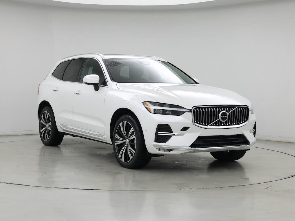 2023 Volvo XC60 B5 Plus Bright Theme AWD