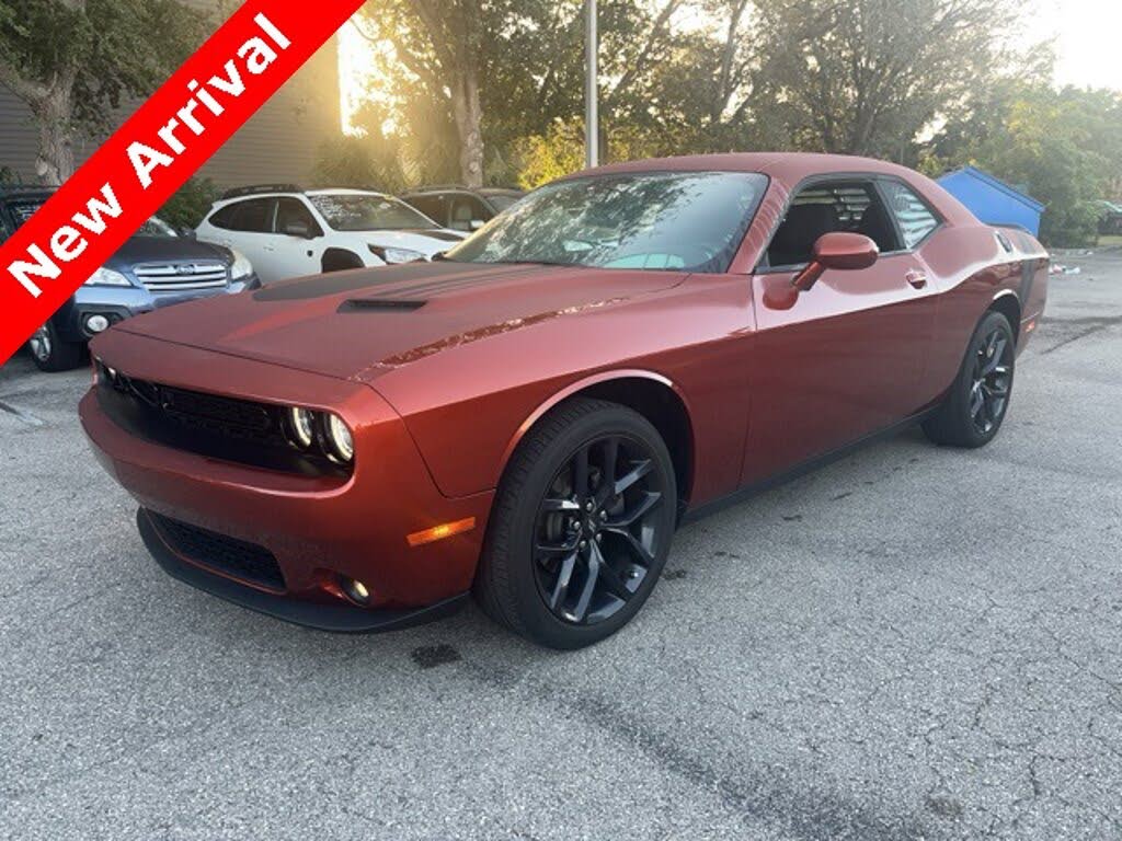2021 Dodge Challenger SXT RWD