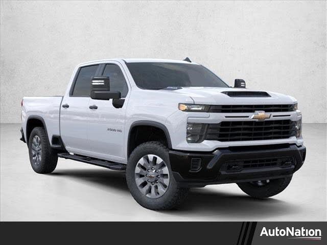 2026 Chevrolet Silverado 2500HD Custom Crew Cab RWD