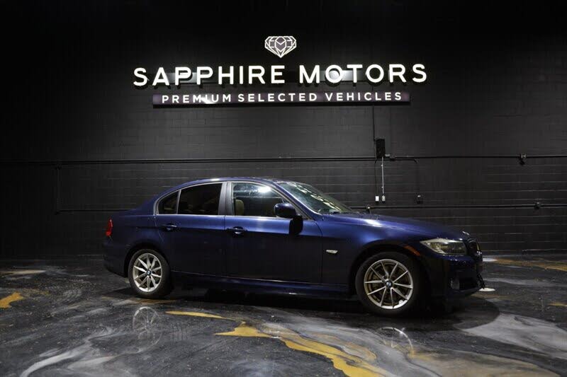 2011 BMW 3 Series 323i Sedan RWD