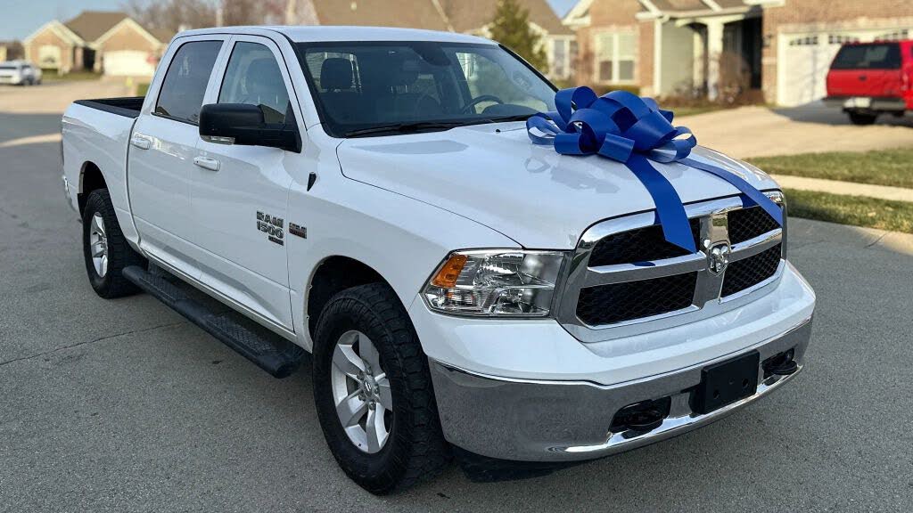 2022 RAM 1500 Classic SLT Crew Cab 4WD
