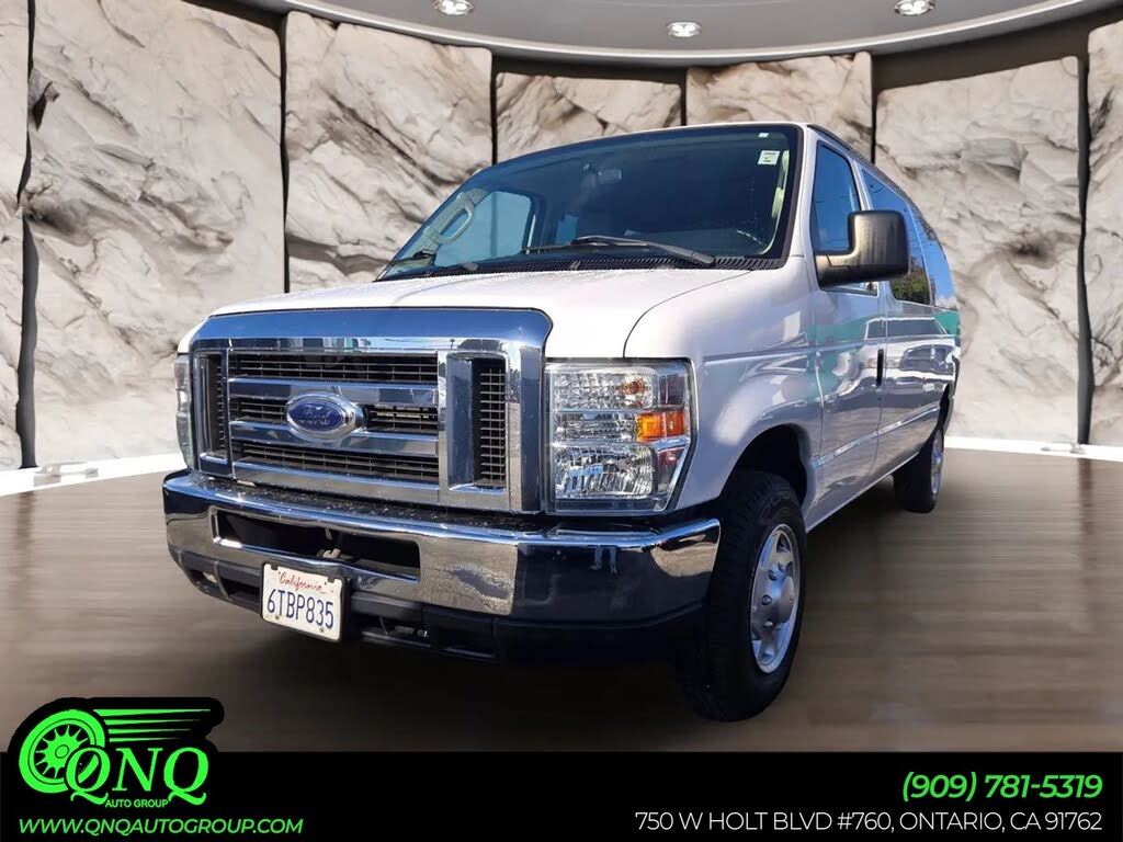 2012 Ford E-Series E-350 XLT Super Duty Passenger Van