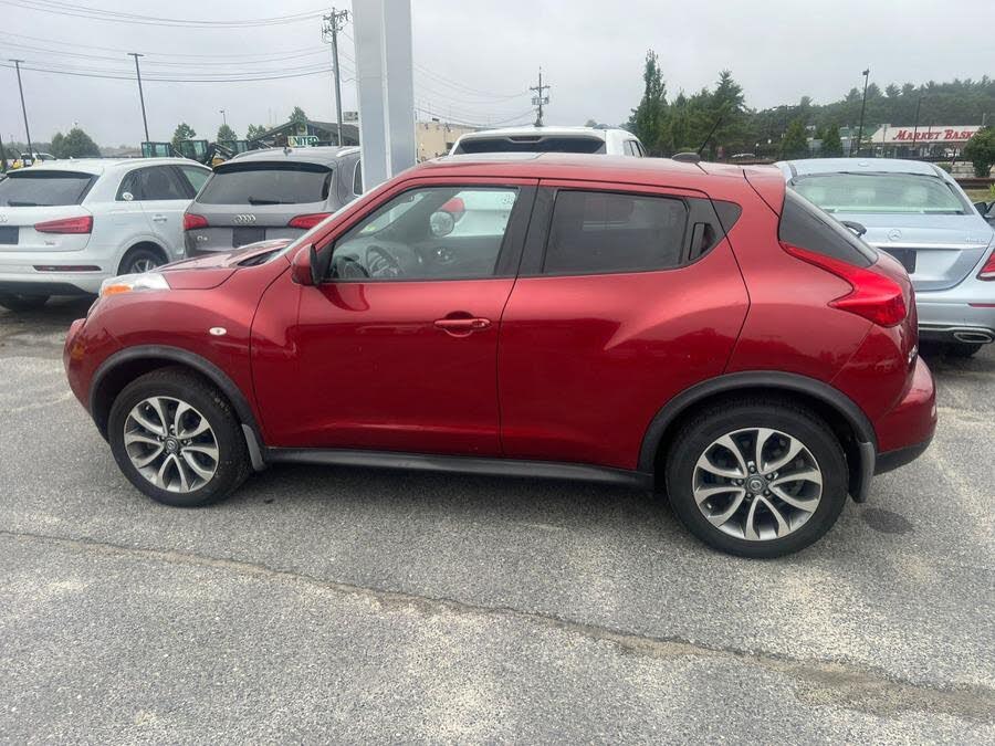 2011 Nissan Juke SV AWD