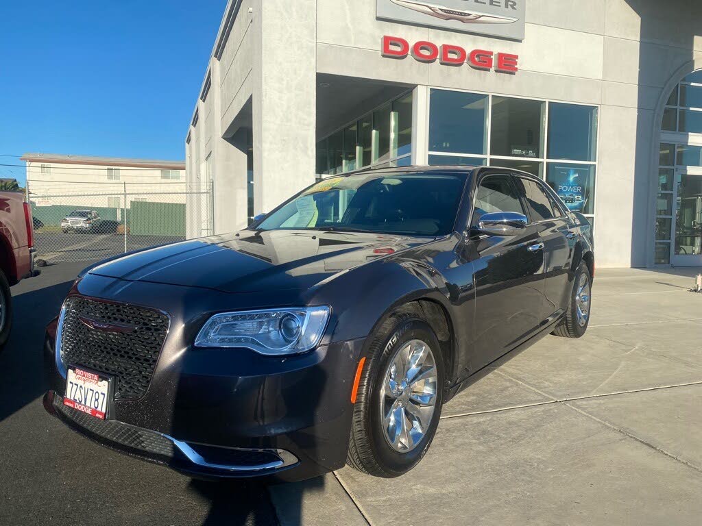 2016 Chrysler 300 Limited RWD