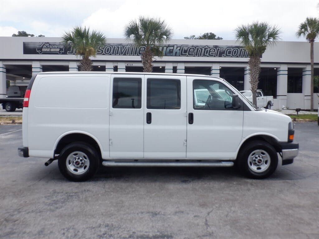 2023 GMC Savana Cargo 2500 RWD