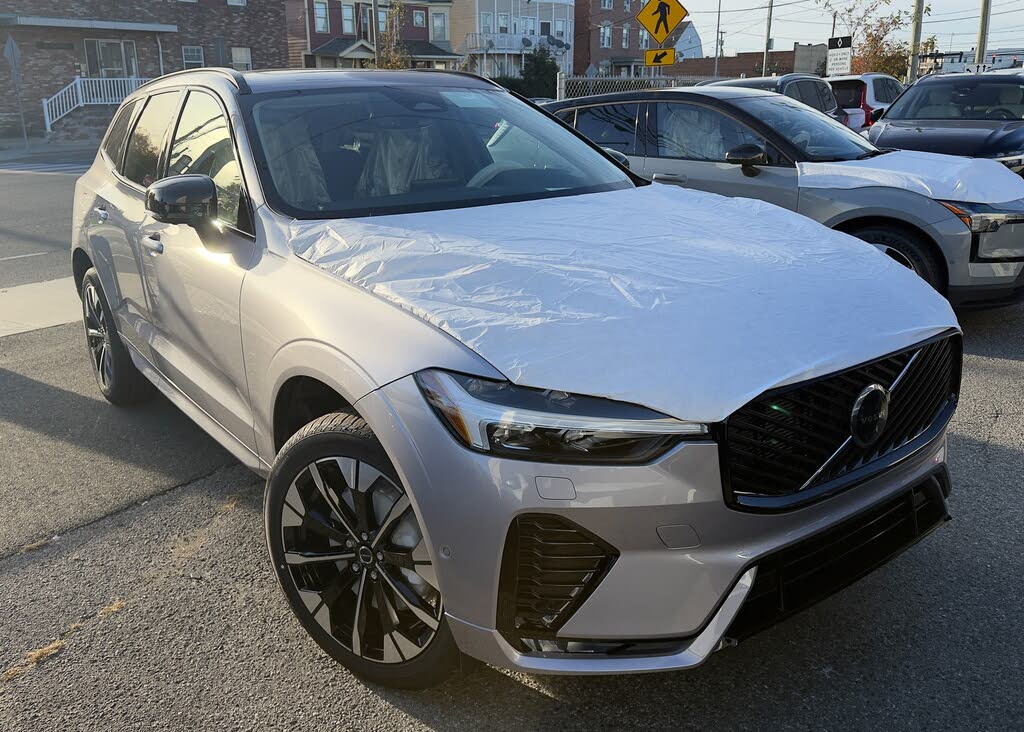 2026 Volvo XC60 B5 Plus AWD