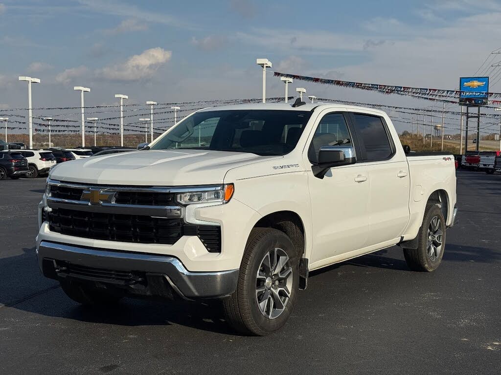 2022 Chevrolet Silverado 1500 LT Crew Cab 4WD