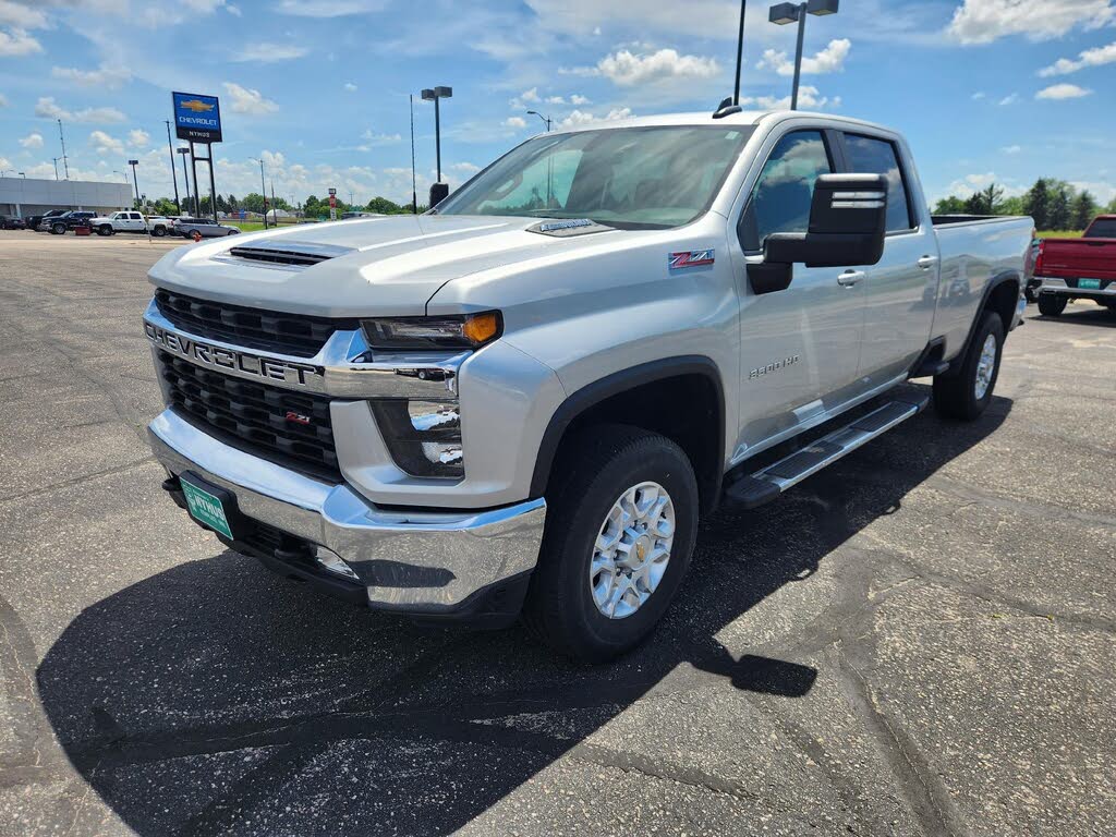 2022 Chevrolet Silverado 3500HD LT Crew Cab 4WD