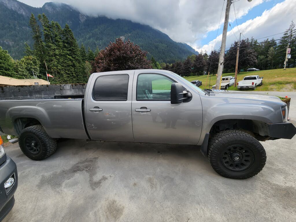 2013 GMC Sierra 3500HD SLT Crew Cab 4WD