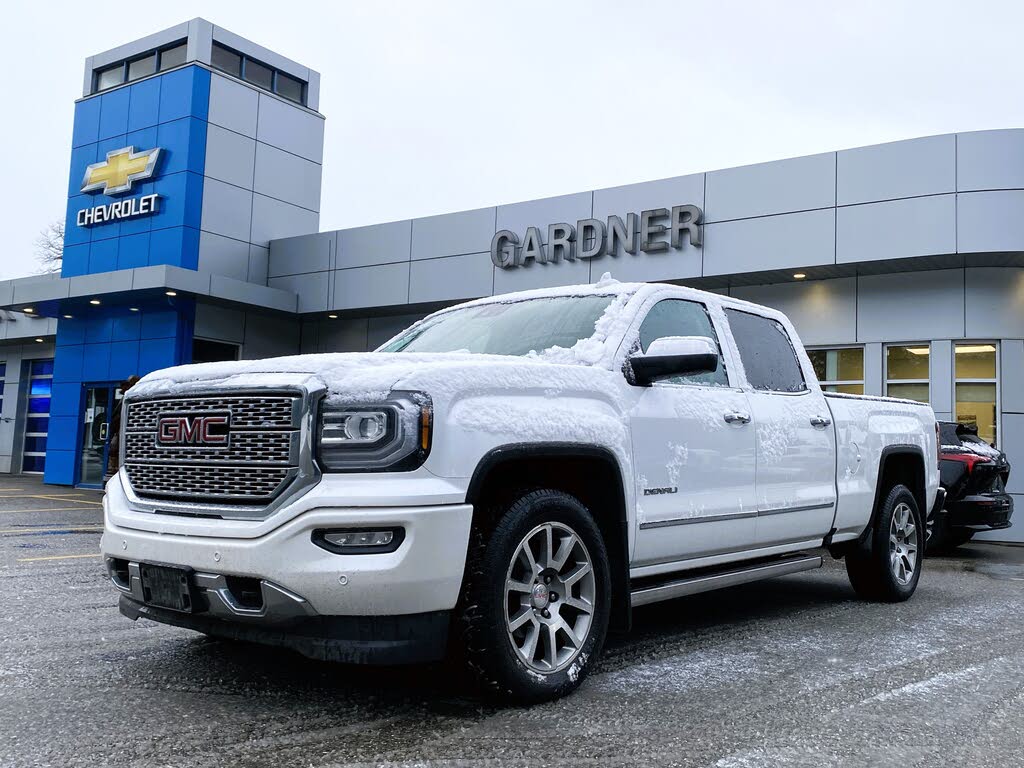 2017 GMC Sierra 1500 Denali Crew Cab 4WD
