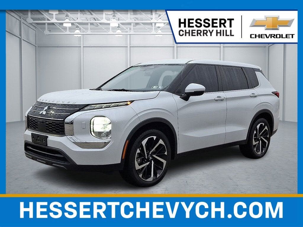 2022 Mitsubishi Outlander ES S-AWC