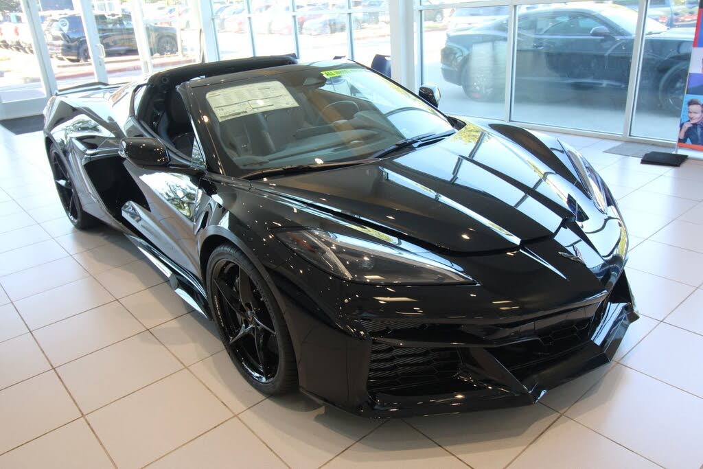 2025 Chevrolet Corvette E-Ray Coupe AWD with 2LZ