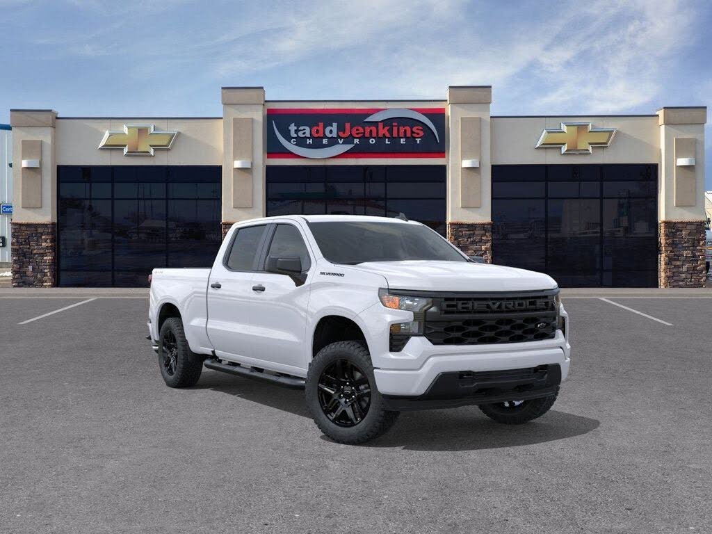 2026 Chevrolet Silverado 1500 Custom Crew Cab 4WD