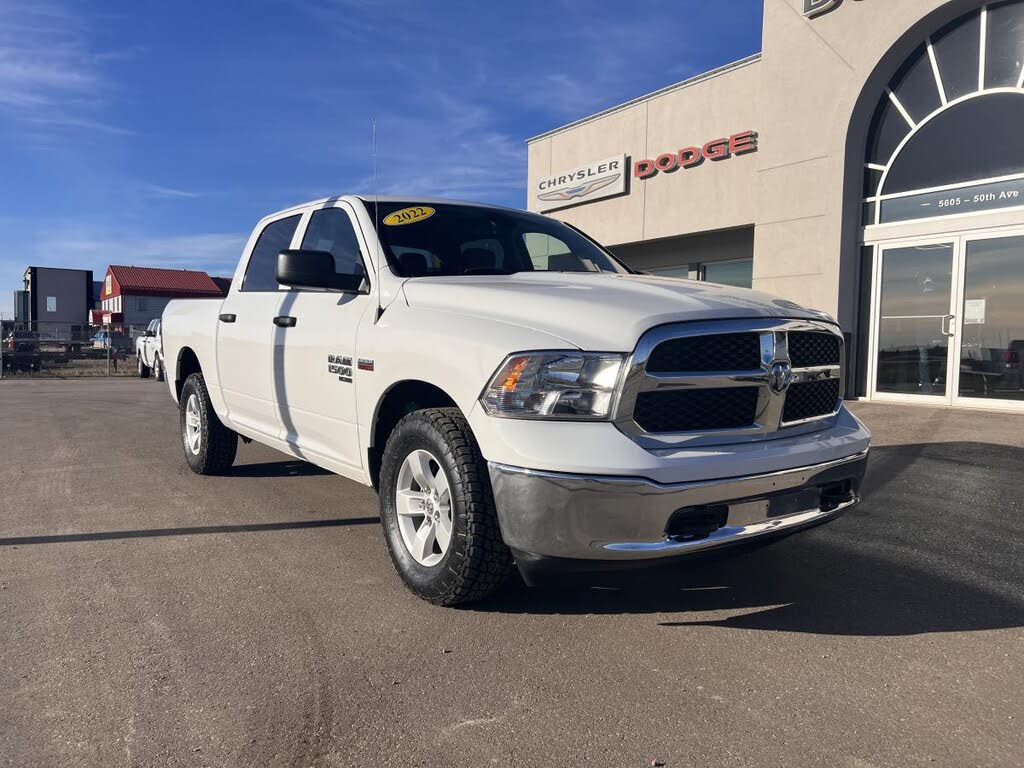 2022 RAM 1500 Classic SLT Crew Cab 4WD