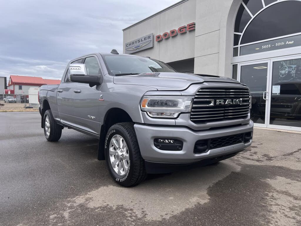 RAM 2500 Laramie Crew Cab 4WD 2024