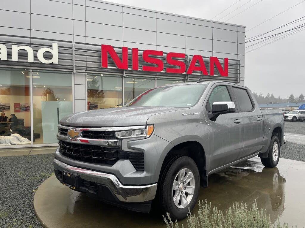 Chevrolet Silverado 1500 LT Crew Cab 4WD 2025