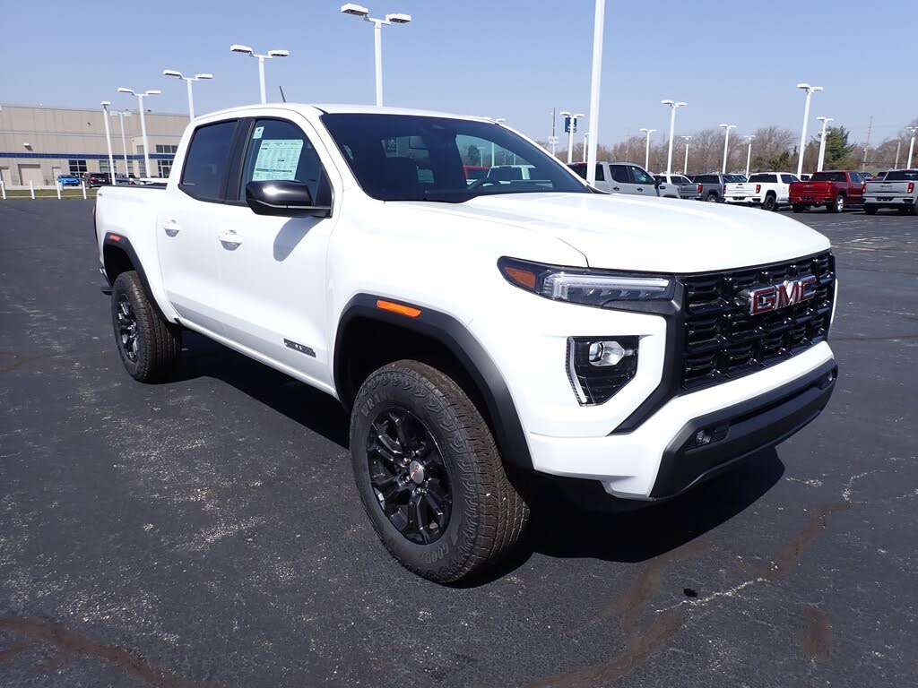 2025 GMC Canyon Elevation Crew Cab 4WD