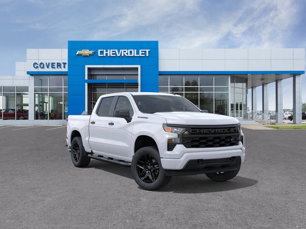 2026 Chevrolet Silverado 1500 Custom Crew Cab 4WD
