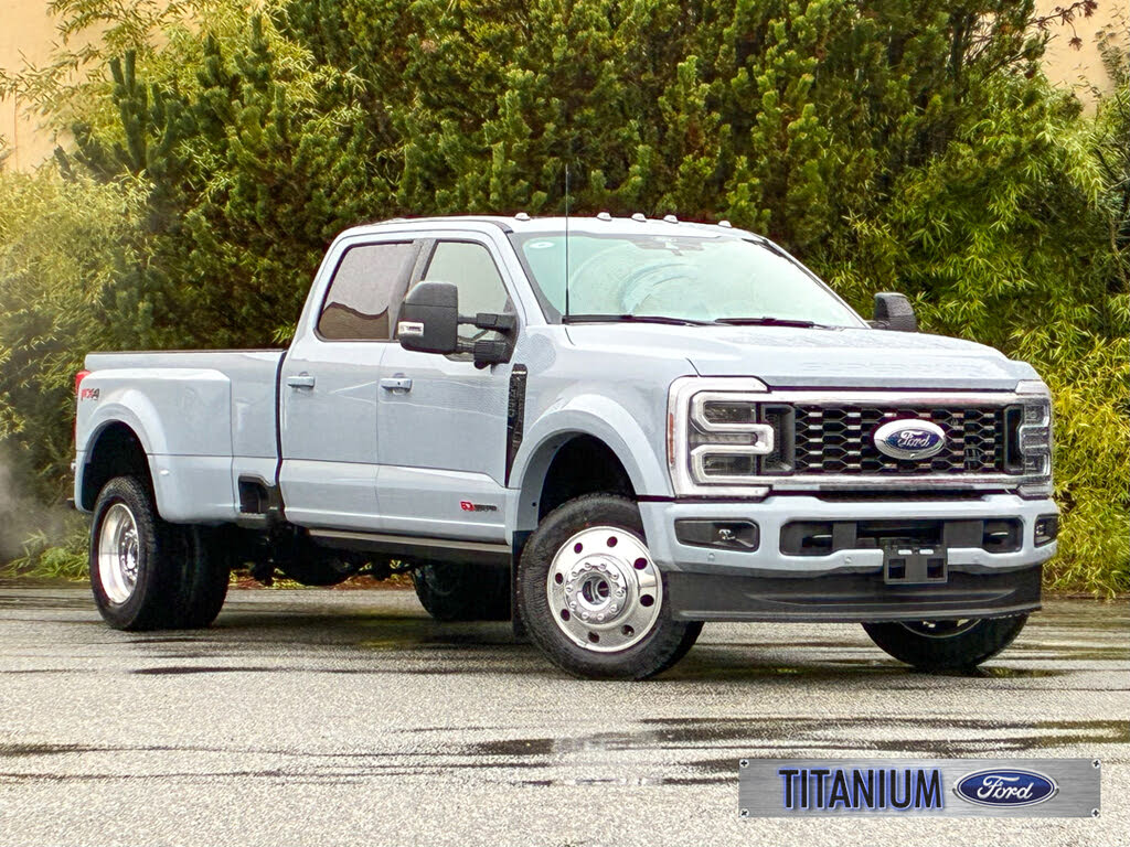 2026 Ford F-450 Super Duty Platinum Crew Cab LB DRW 4WD