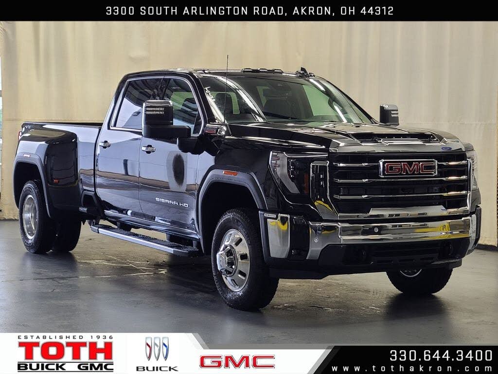 2026 GMC Sierra 3500HD SLT Crew Cab 4WD