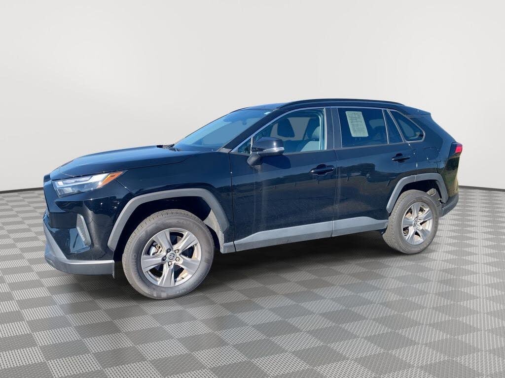 2024 Toyota RAV4 XLE AWD