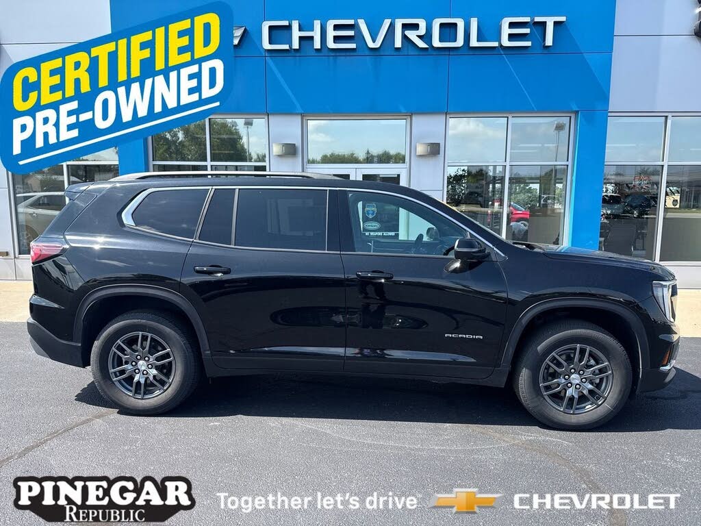 2025 GMC Acadia Elevation FWD