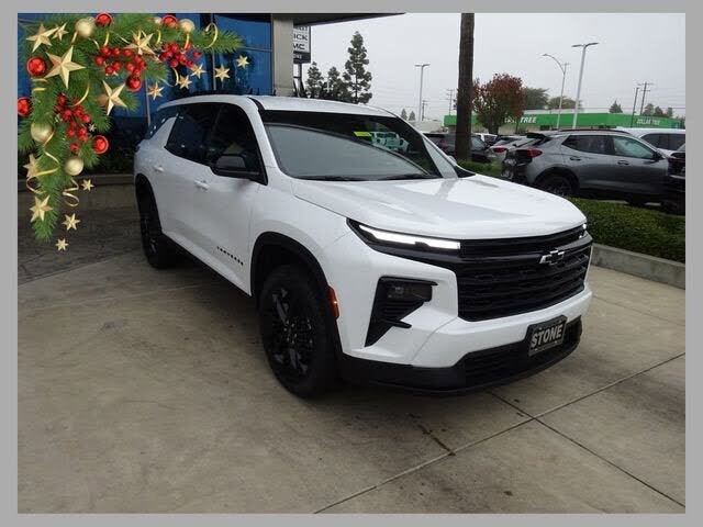 2026 Chevrolet Traverse LT FWD