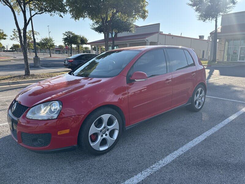2008 Volkswagen Golf GTI 2.0T 4-Door FWD