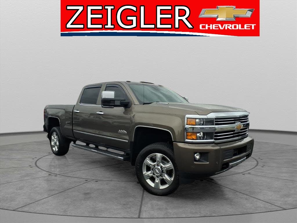 2015 Chevrolet Silverado 2500HD High Country Crew Cab 4WD