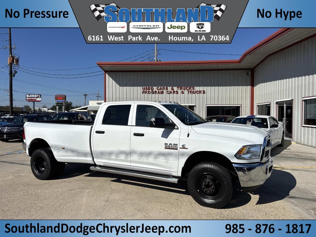 2018 RAM 3500 Tradesman Crew Cab LB DRW 4WD