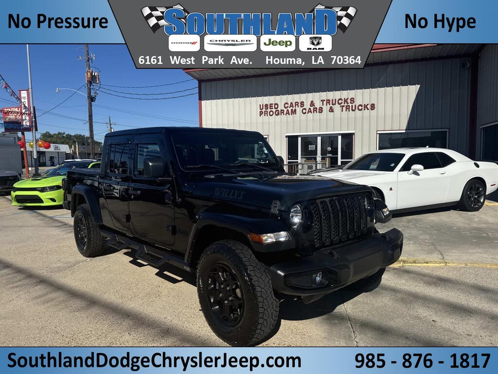 2023 Jeep Gladiator Willys Crew Cab 4WD