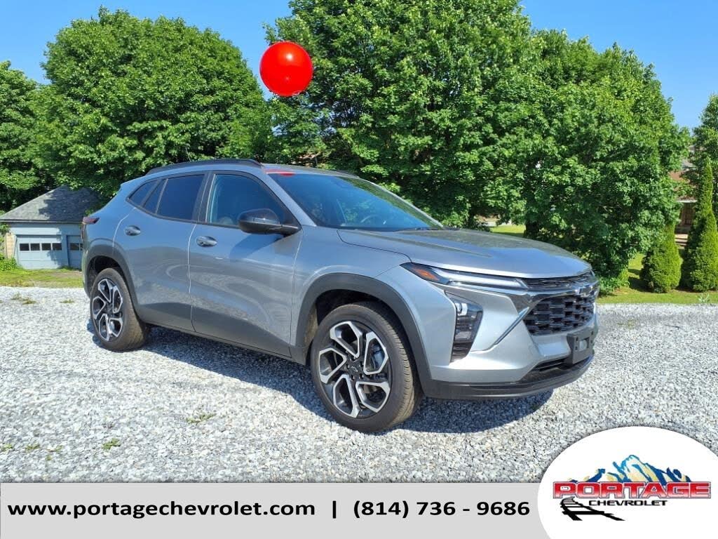 2025 Chevrolet Trax RS with 2RS FWD