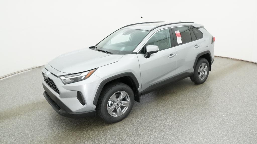 2025 Toyota RAV4 XLE AWD