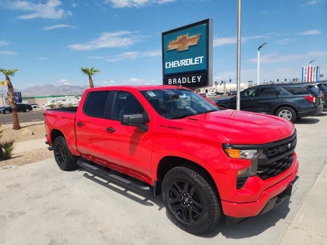 2026 Chevrolet Silverado 1500 Custom Crew Cab 4WD