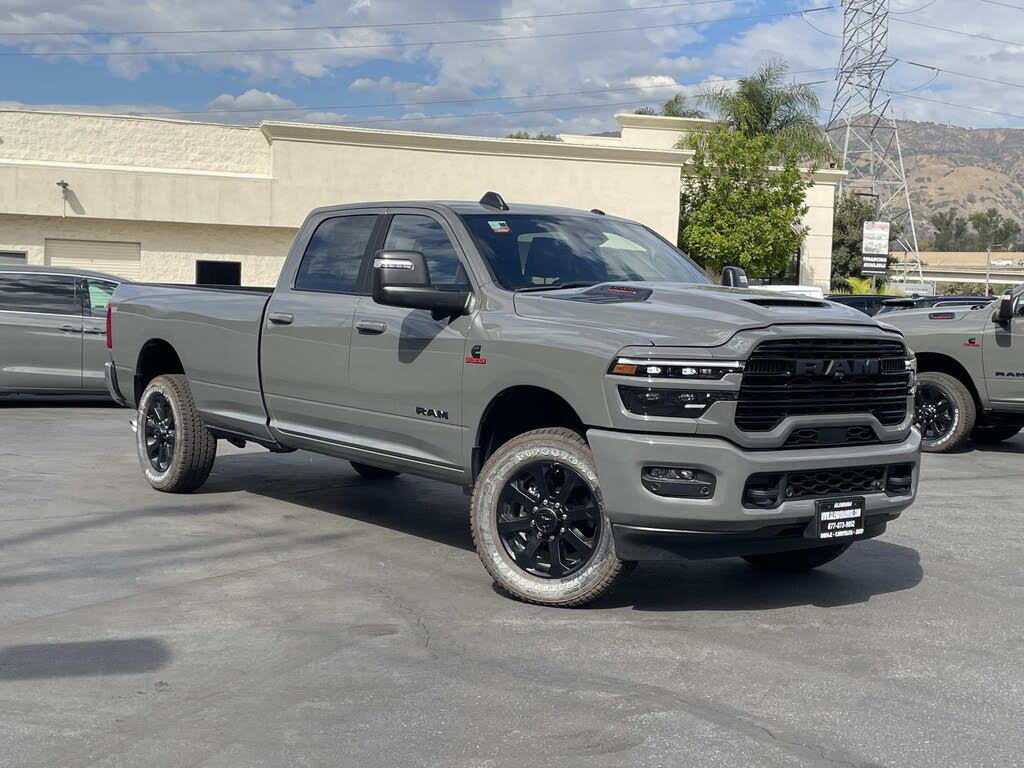 2026 RAM 3500 Laramie Crew Cab LB 4WD