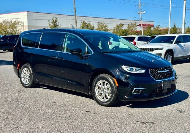 2024 Chrysler Pacifica Touring L FWD