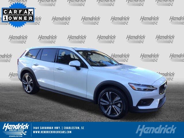 2025 Volvo V60 Cross Country B5 Plus AWD