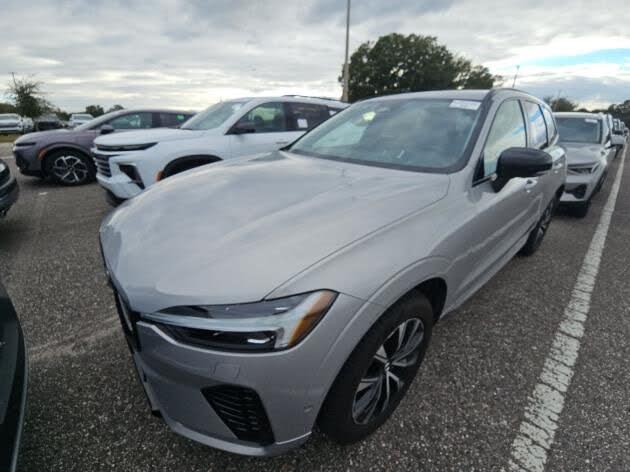 2025 Volvo XC60 B5 Plus Dark Theme AWD