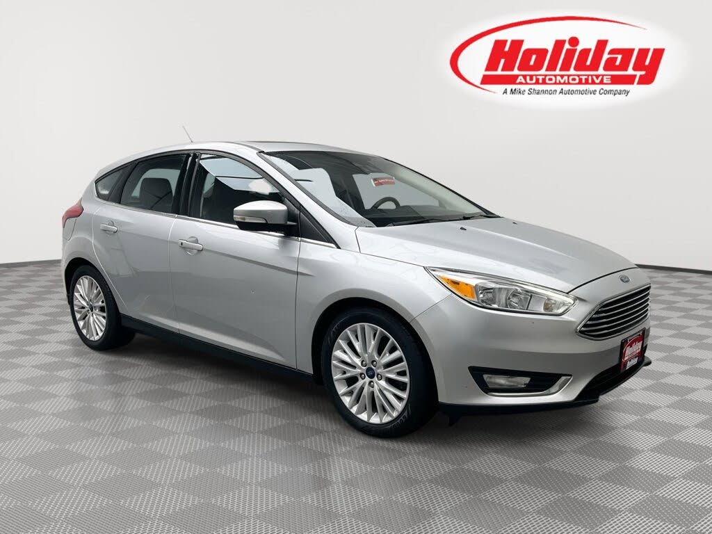 2017 Ford Focus Titanium Hatchback
