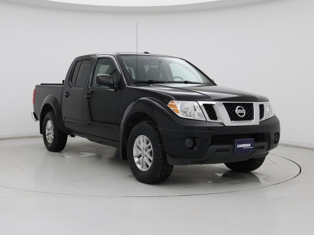 2017 Nissan Frontier SV V6 Crew Cab 4WD