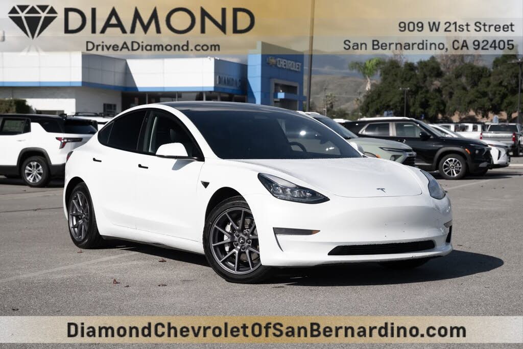 2022 Tesla Model 3 RWD
