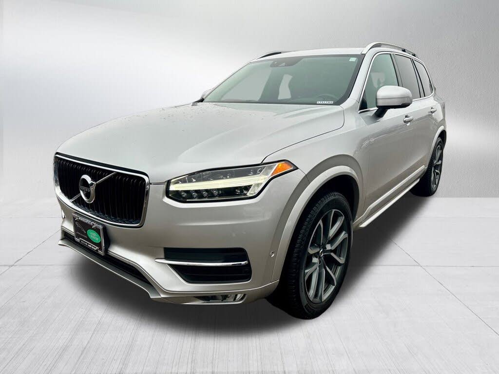2018 Volvo XC90 T6 Momentum AWD