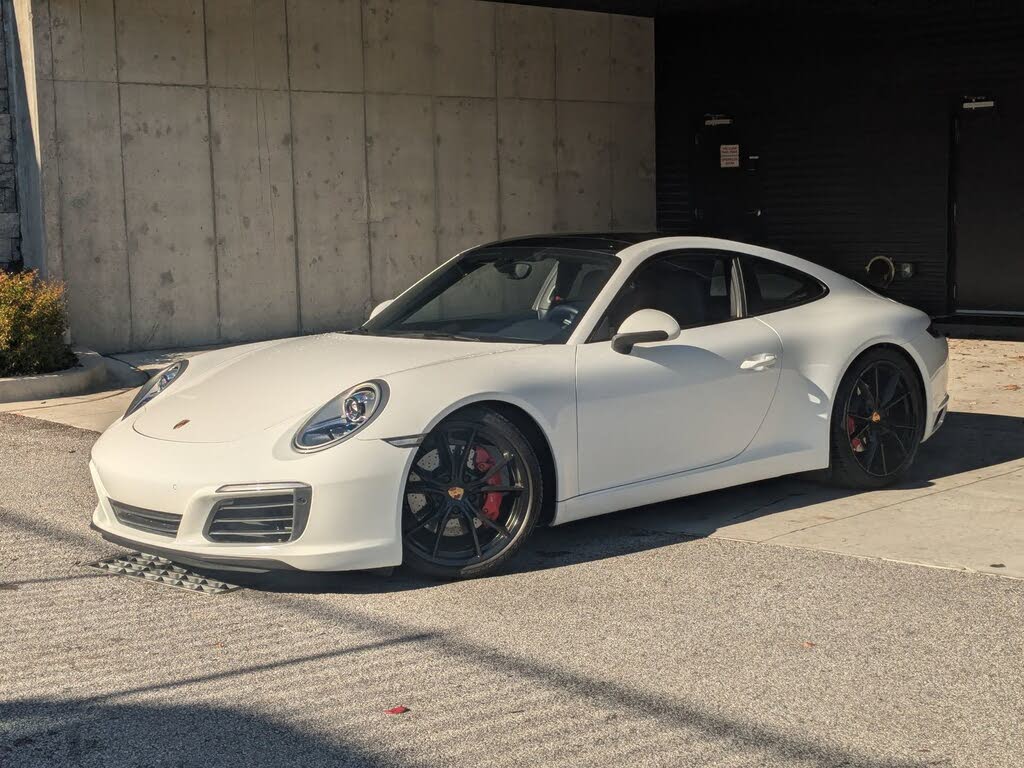 2017 Porsche 911 Carrera S Coupe RWD
