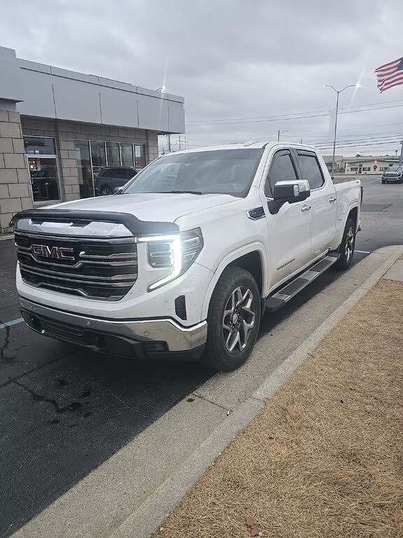 2024 GMC Sierra 1500 SLT Crew Cab 4WD
