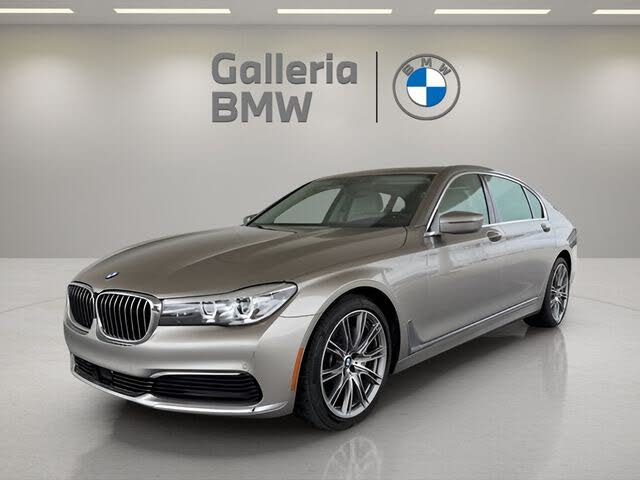 2019 BMW 7 Series 740i RWD