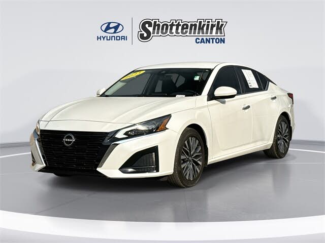 2023 Nissan Altima 2.5 SV FWD