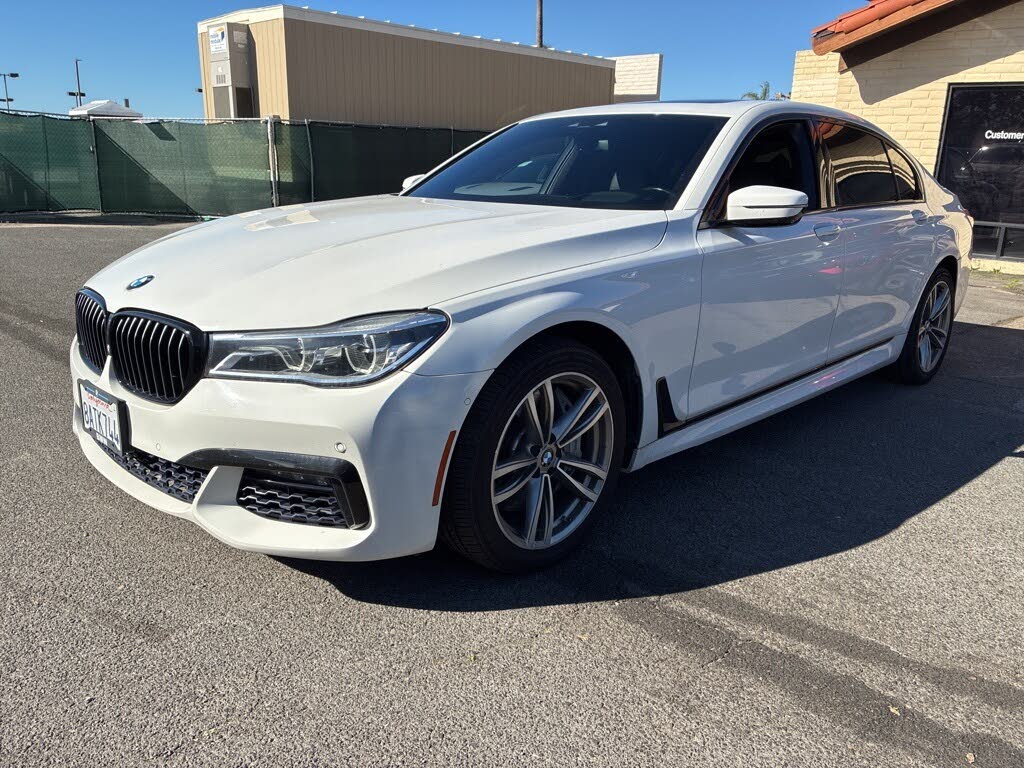2017 BMW 7 Series 750i RWD