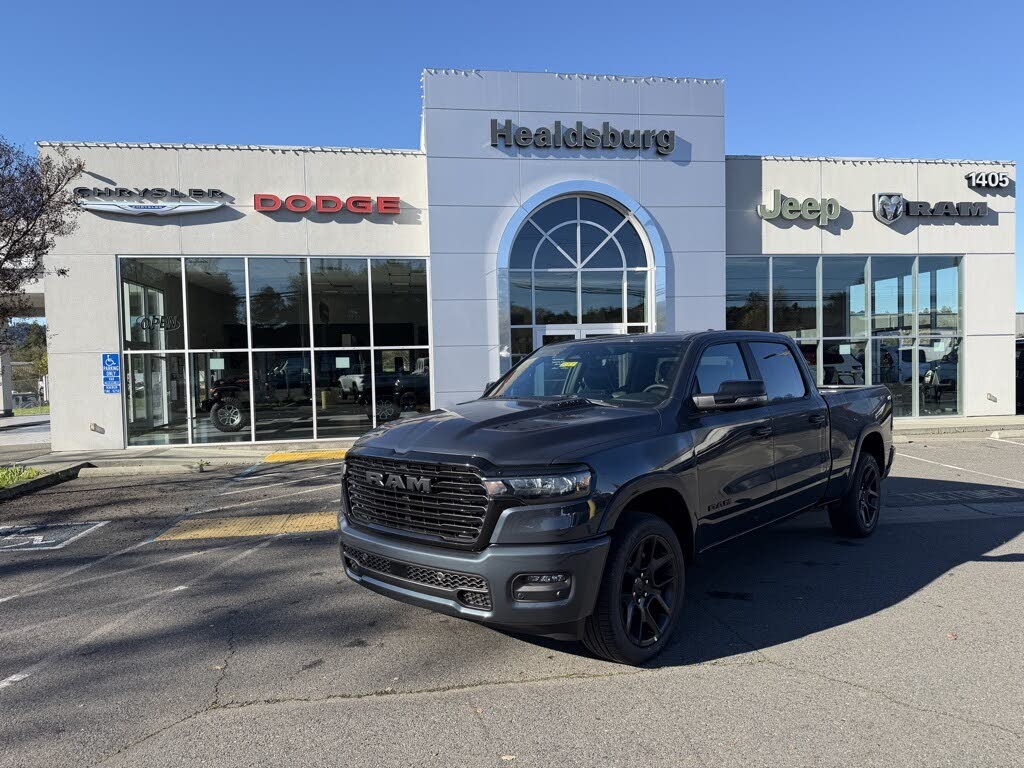 2026 RAM 1500 Laramie Crew Cab 4WD